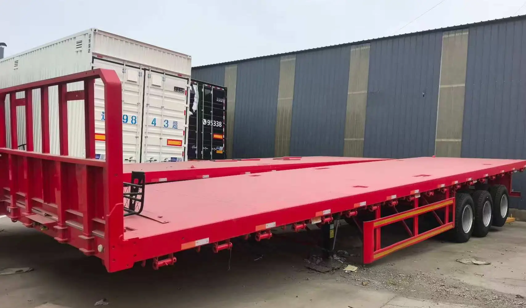 Used 3 Axle Lowbed Semi Trailer